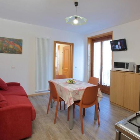 Appartamenti Residenza Pineta Молвена Екстериор снимка