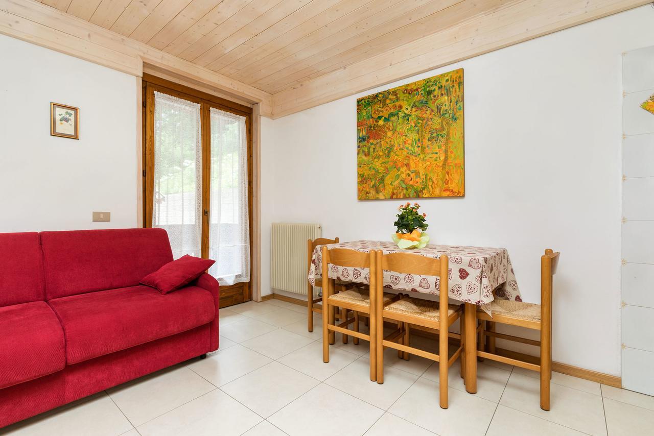 Appartamenti Residenza Pineta Молвена Екстериор снимка