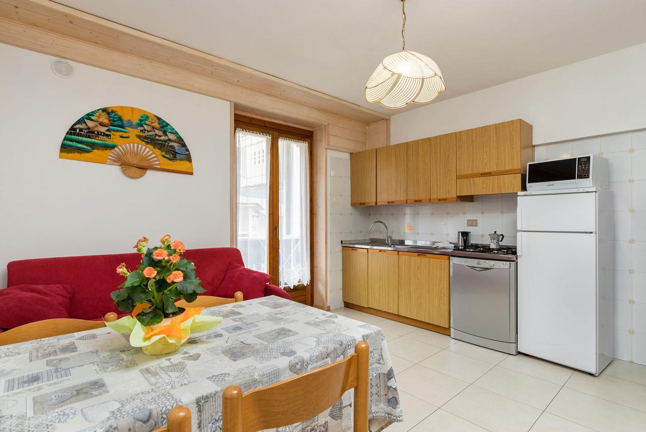 Appartamenti Residenza Pineta Молвена Екстериор снимка