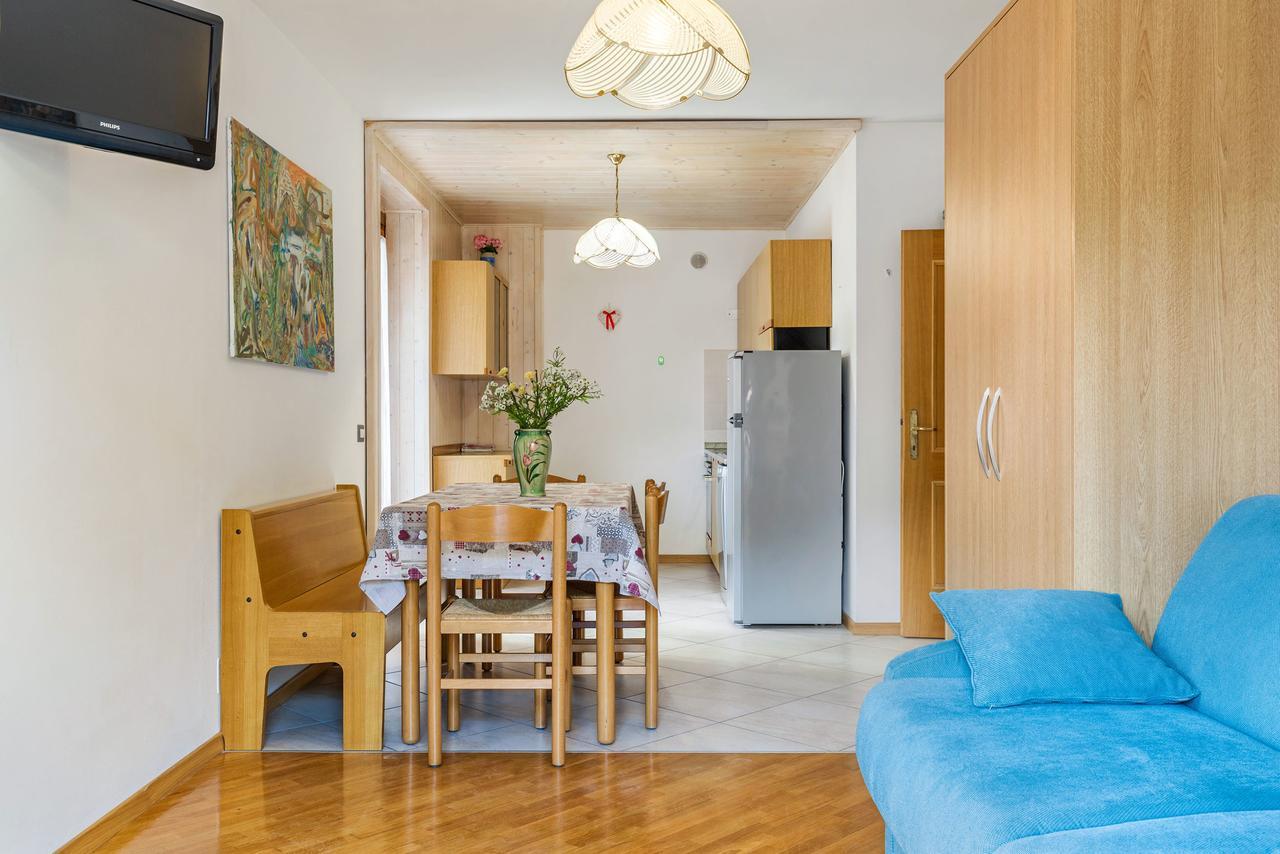 Appartamenti Residenza Pineta Молвена Екстериор снимка