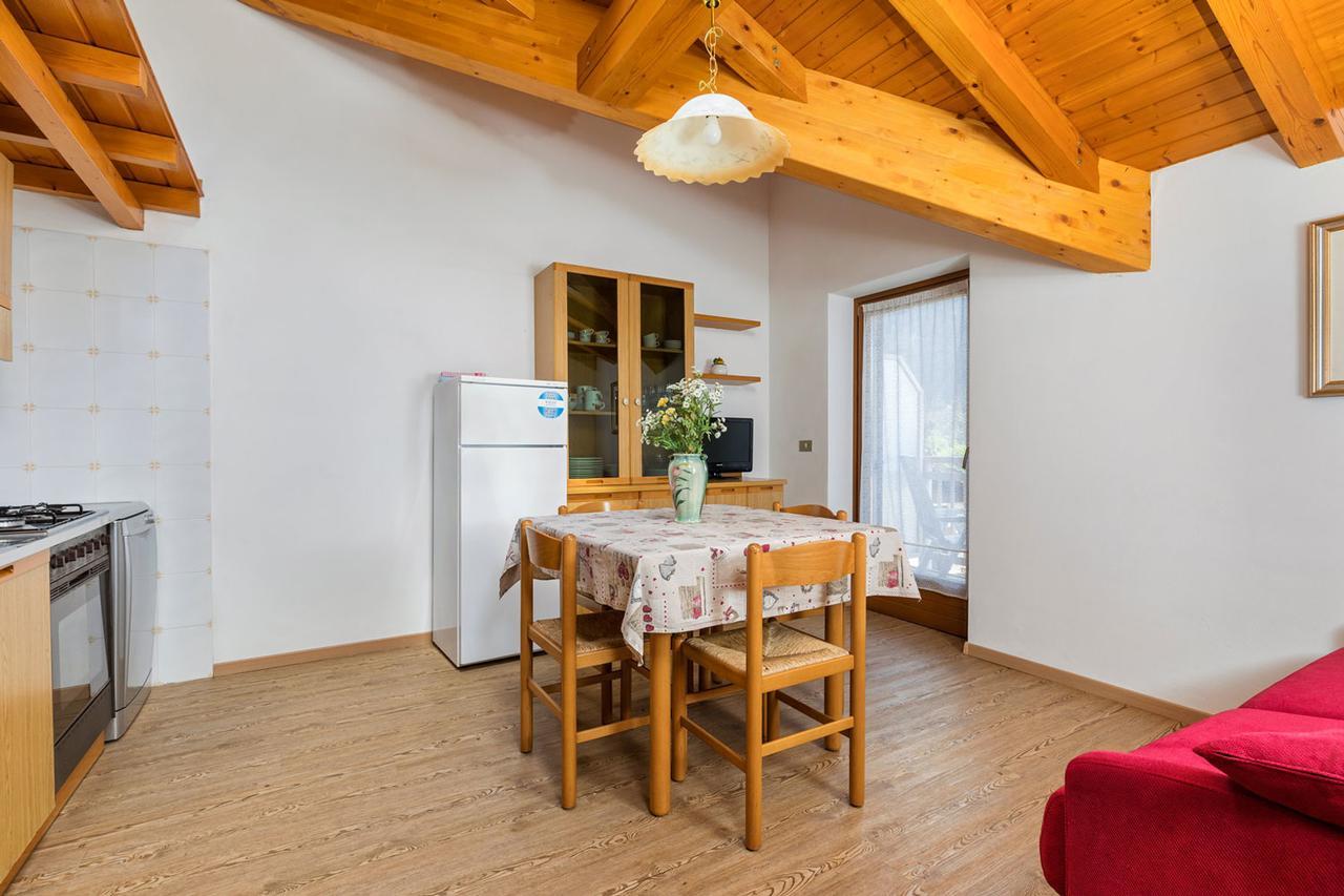 Appartamenti Residenza Pineta Молвена Екстериор снимка